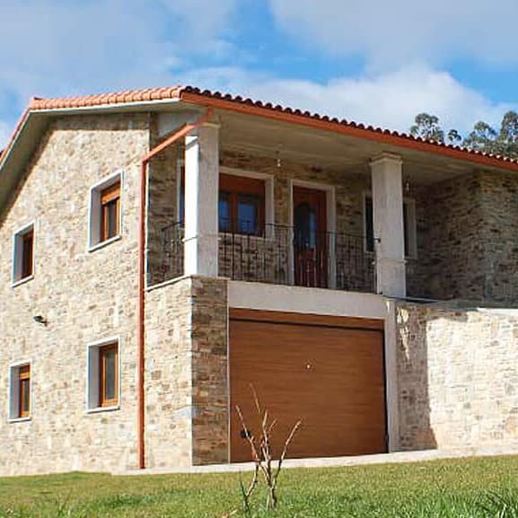 Construir casa de piedra en Valdoviño